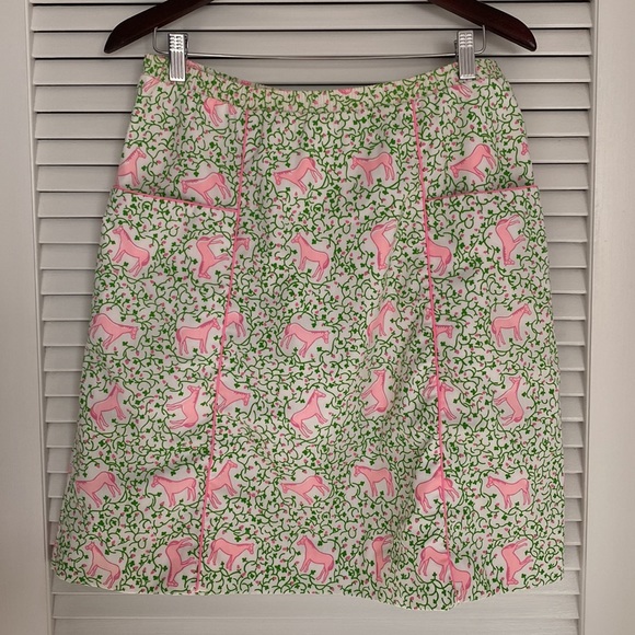 VTG. The Vested Gentress Hand-screen Print. Pink Horses with green vines. Small - Picture 3 of 15